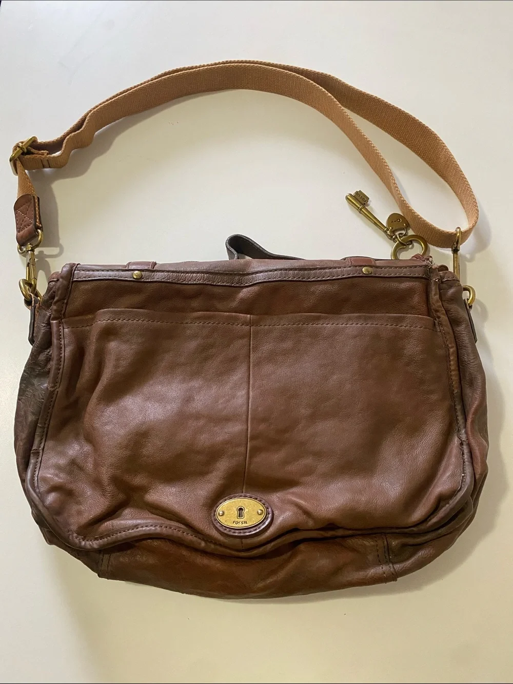 Leather Messenger Bag in Brown